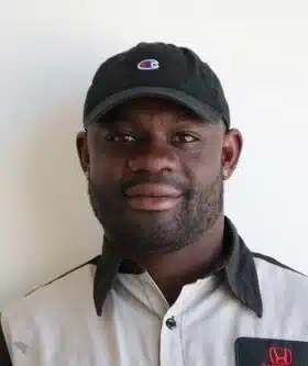 Leon Detailer/Lot Attendant